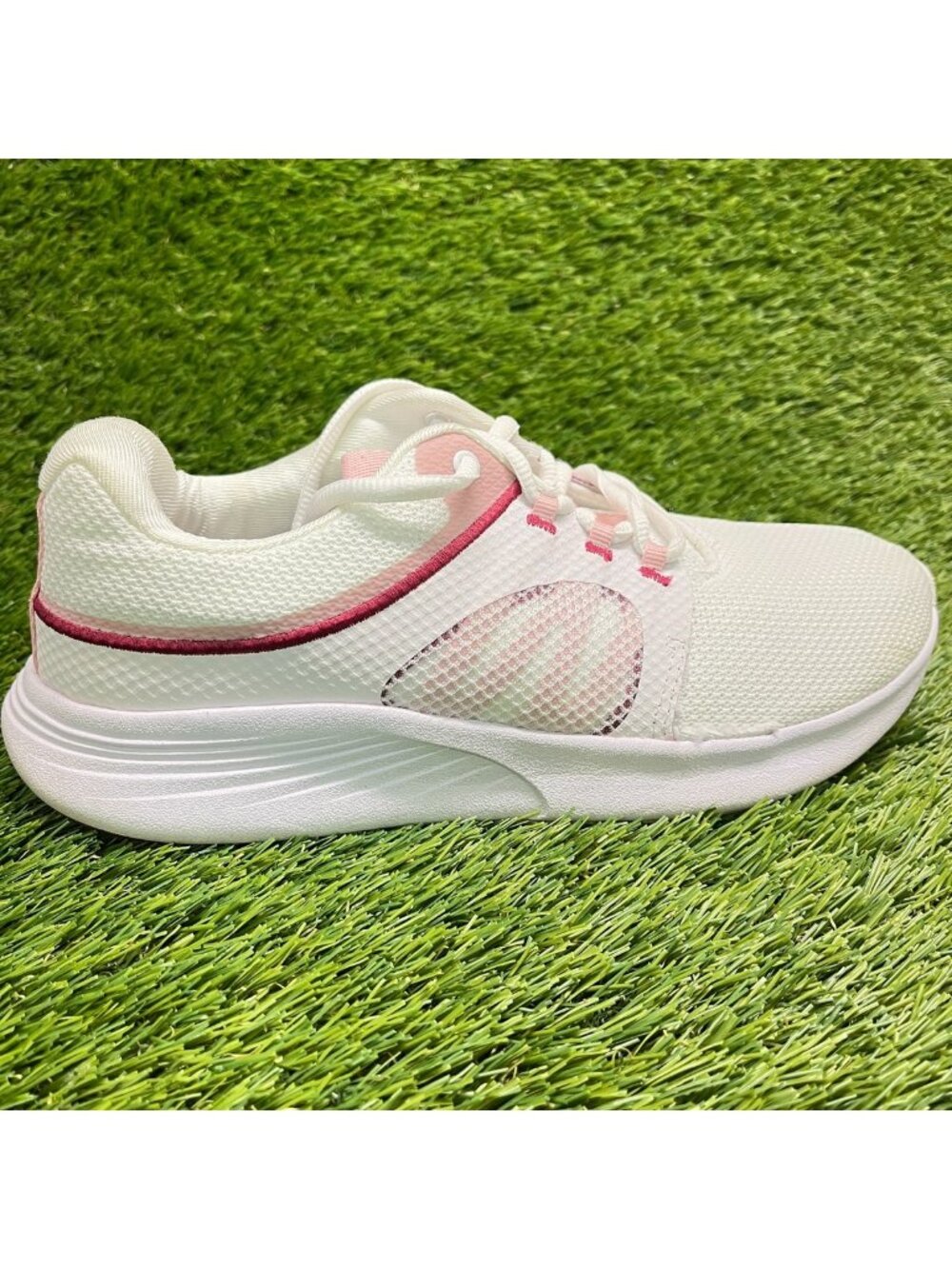 Under Armour Charged Breathe Bliss Womens Size 8 White Running Shoes Sneakers